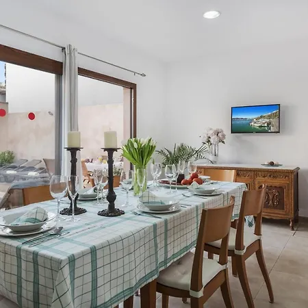 Sa Placeta New Reformed Large Town House With Pool