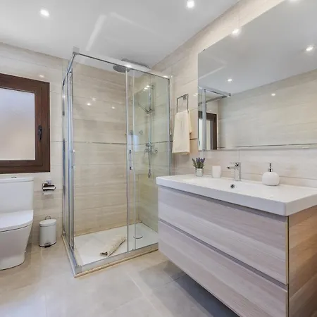 Sa Placeta New Reformed Large Town House With Pool