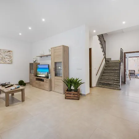 Sa Placeta New Reformed Large Town House With Pool