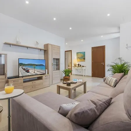 Holiday home Sa Placeta New Reformed Large Town House With Pool