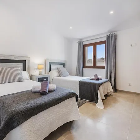 Holiday home Sa Placeta New Reformed Large Town House With Pool Sa Pobla